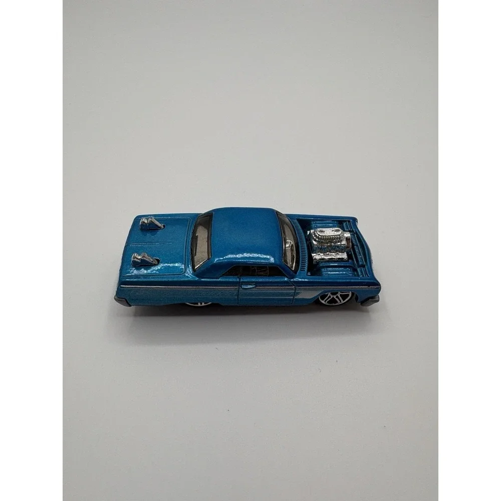 2003‎ Hot Wheels Tooned - '64 Chevy Impala Die-Cast Model (GHD48)